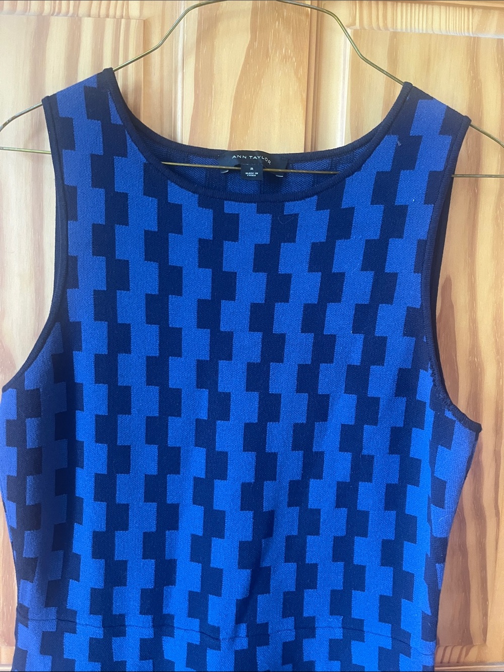 Ann Taylor Sleeveless Blue & Black Patterned Fit-and-Flare Dress - Size Medium - Picture 2 of 9